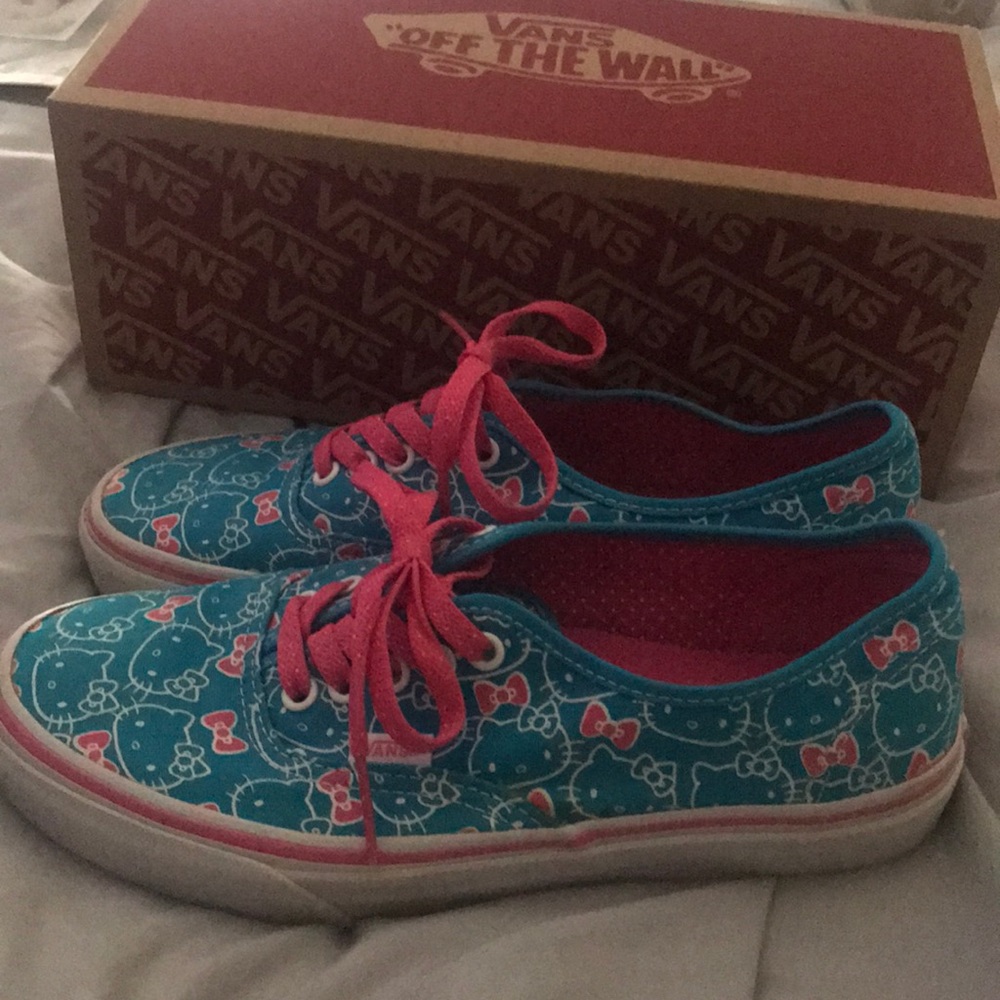 Hello Kitty Vans